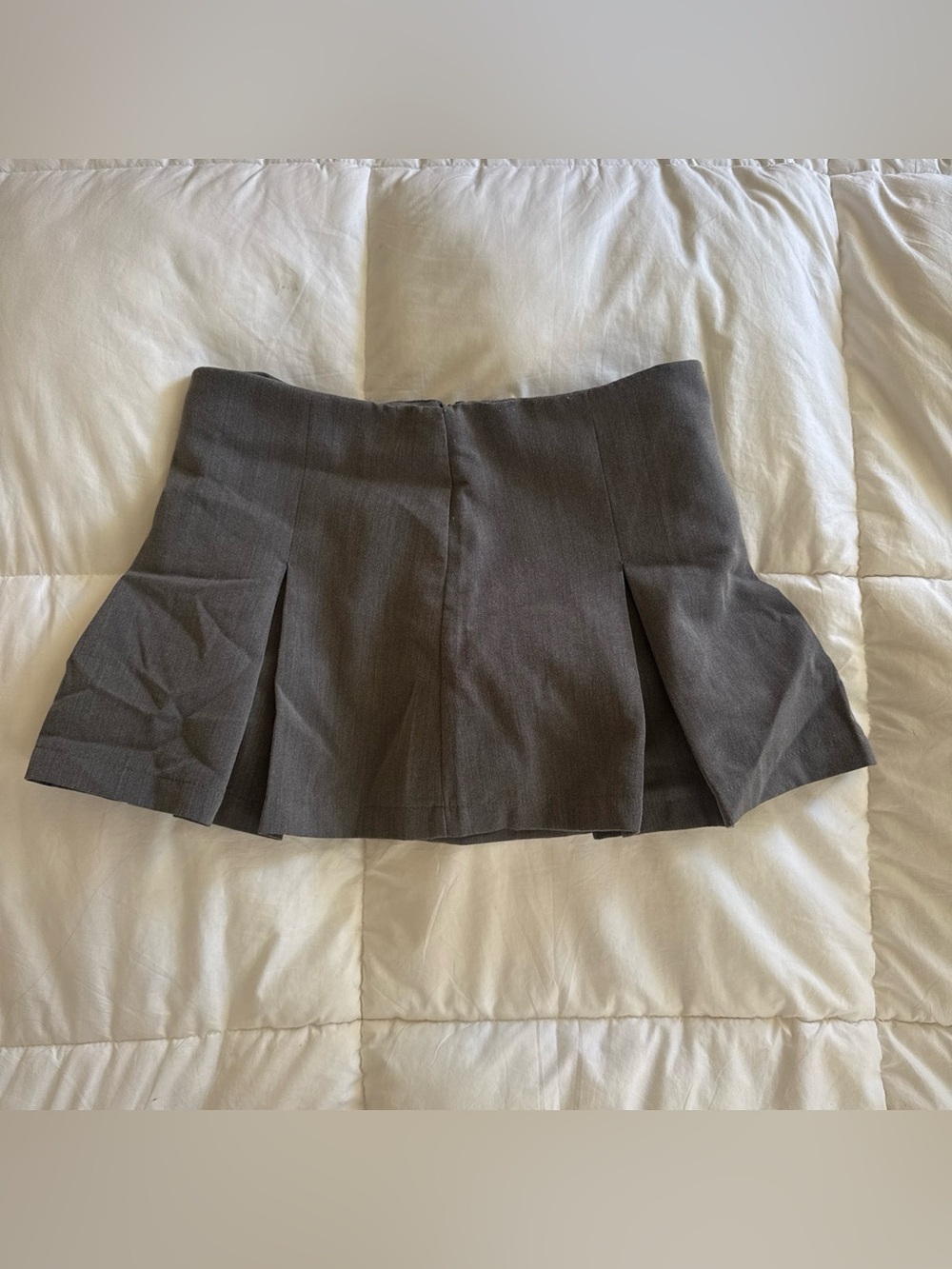 Classic Gray Pleated Mini Skirt